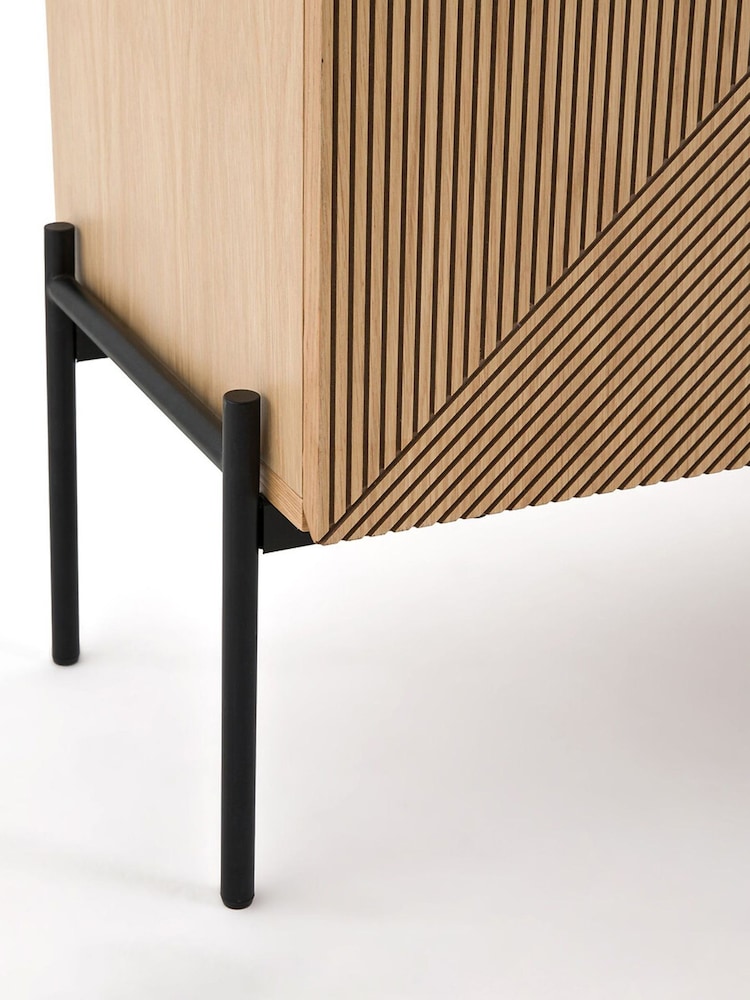 La Redoute Intérieurs Oak Lodge 2 Door 3 Drawer Sideboard - Image 8 of 8