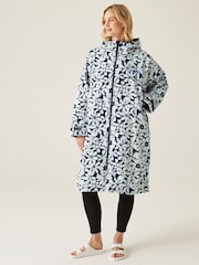 Regatta Blue Adult Waterproof Changing Robe - Image 1 of 10