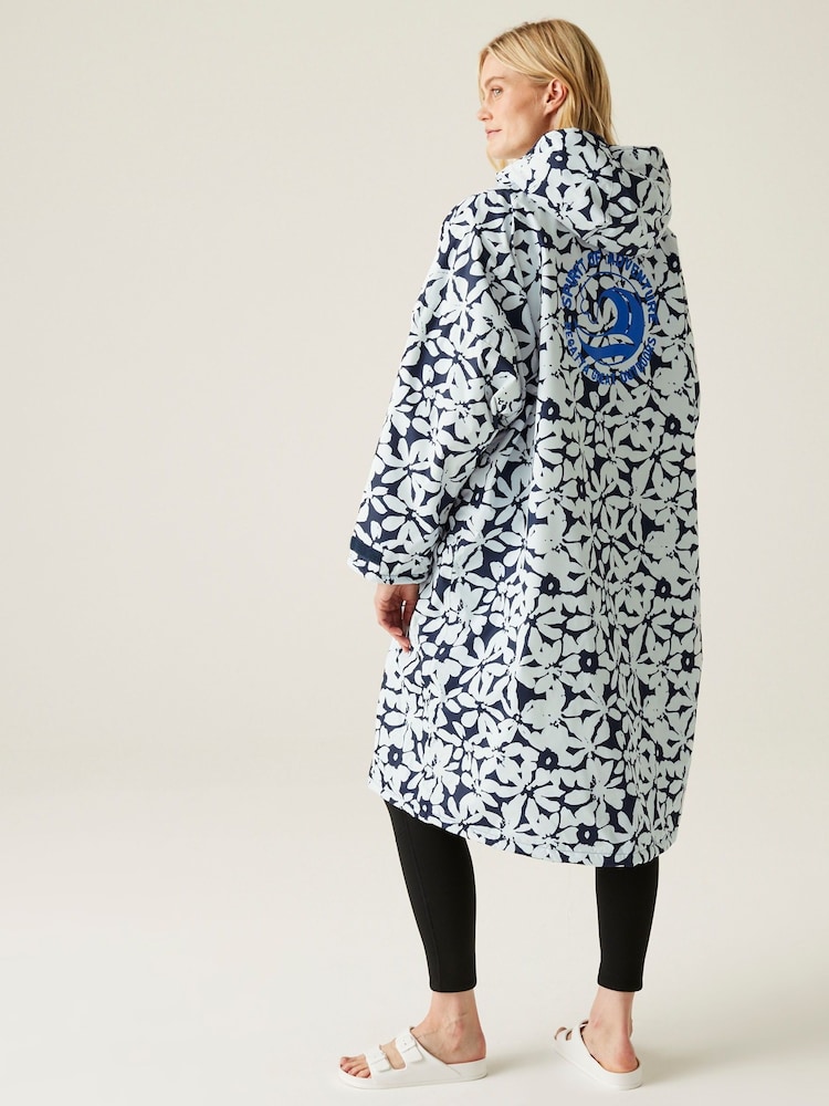 Regatta Blue Adult Waterproof Changing Robe - Image 2 of 10