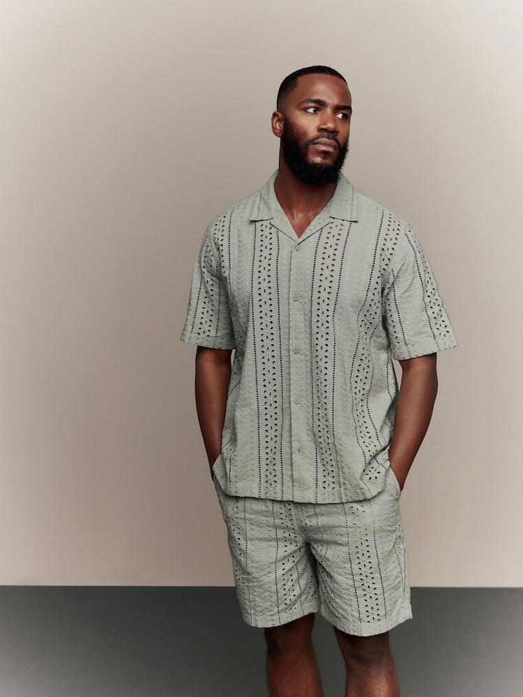 Green 100% Cotton Textured Broderie Short Sleeve Shirt - Image 3 of 5
