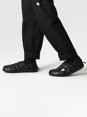 أسود - The North Face Thermoball Traction Mules Slippers - صورة 1 من 8