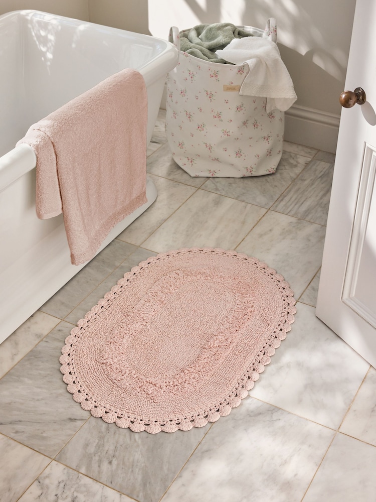 Shabby Chic by Rachel Ashwell® ovale Häkel-Badematte aus 100% Baumwolle - Bild 1 von 3 Shabby Chic by Rachel Ashwell® ovale Häkel-Badematte aus 100% Baumwolle - Bild 1 von 3