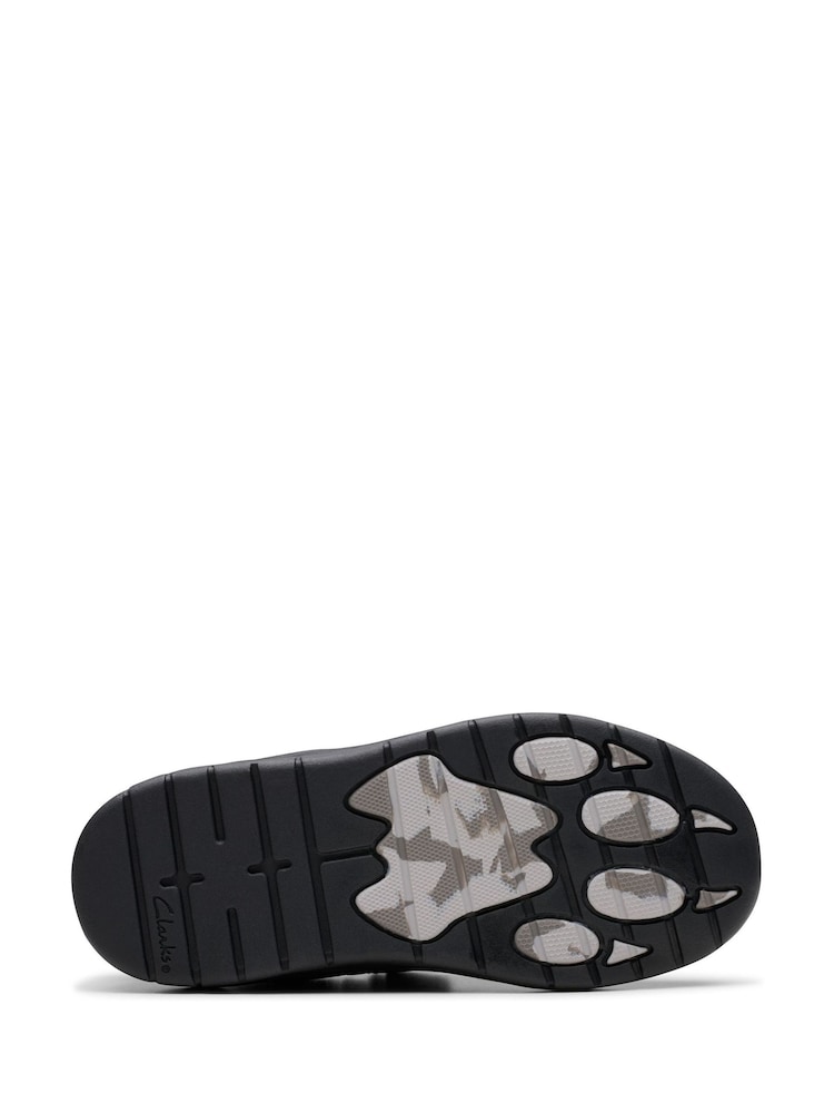 Clarks Black Wide Fit (G) Leather Clowder Stripe Shoes - Image 8 of 8
