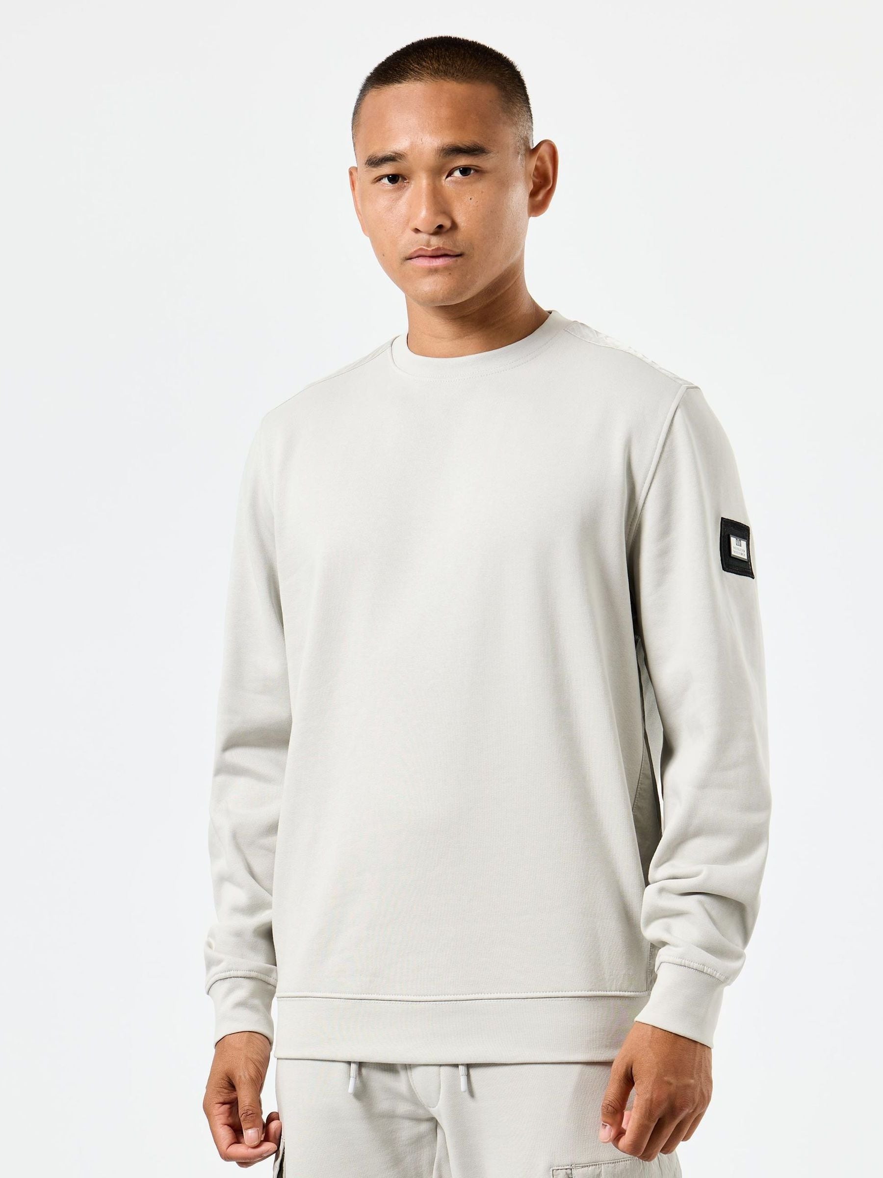 Weekend offender sweatshirt online