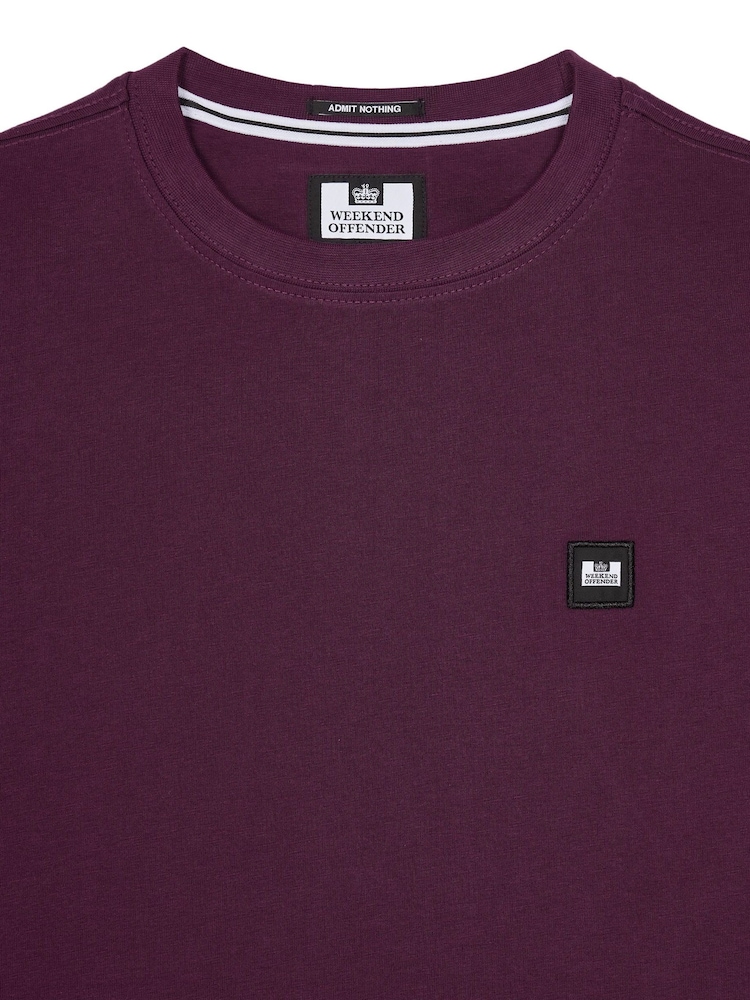 Lila - Weekend Offender Cannon Beach Herren-T-Shirt mit klassischem Abzeichen - Bild 5 von 5
