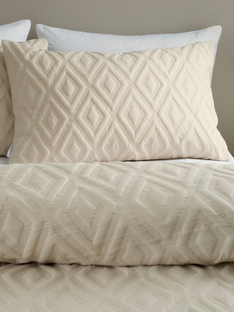 Catherine Lansfield Natural Soft Touch Jacob Geo Diamond Duvet Cover Set - Image 3 of 4