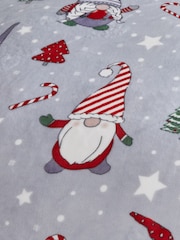 Juego de funda de edredón de felpa cálida con motivos navideños Gonk de Catherine Lansfield - Imagen 4 de 4