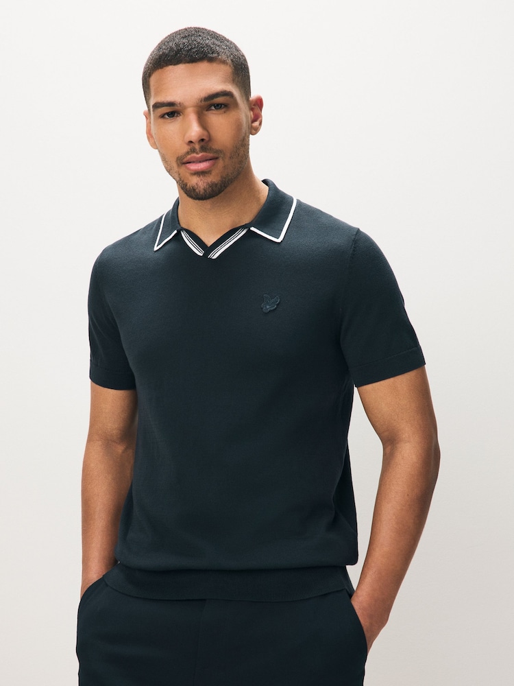 كنزة بولو قطن محبوكة بياقة مفتوحة بتصميم متباين من Lyle & Scott - صورة 1 من 4