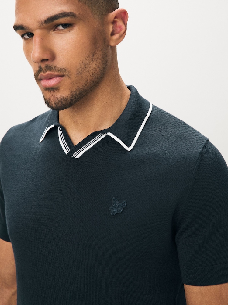 كنزة بولو قطن محبوكة بياقة مفتوحة بتصميم متباين من Lyle & Scott - صورة 4 من 4