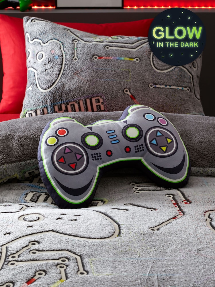 Catherine Lansfield Game Over Glow in the Dark 3D Shaped Cushion - صورة 1 من 4 Catherine Lansfield Game Over Glow in the Dark 3D Shaped Cushion - صورة 1 من 4