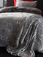 Catherine Lansfield Game Over Glow in the Dark Cosy Fleece Throw - Imagem 2 de 5
