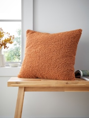 Catherine Lansfield So Soft bouclé kussen - Image 1 of 5