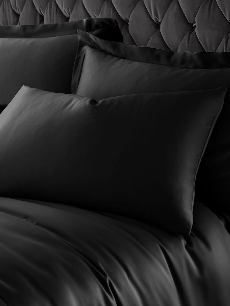 Catherine Lansfield Black Silky Soft Satin Pillowcase - Image 1 of 2