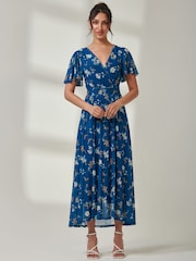 Jolie Moi Green Evelyn Angel Sleeve Mesh Maxi Dress - Image 6 of 6