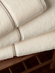 Bianca Cream Zero Twist Satin Stitch 100% Cotton Towel - Image 2 of 4