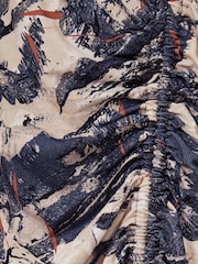 Reiss Riyo Printed Ruched средних размеров платья - Изображение 6 из 6
