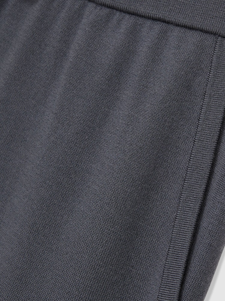 Reiss Blackened Blue Billings Merino-Blend Stretch Joggers - Image 6 of 6