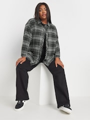 Yours Curve Grey Oversized Checked 100% Cotton Shirt - Image 4 of 6