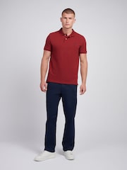الأحمر الرائع - قميص بولو منسوج من القطن 100%، تلبيس قياسي من U.S. Polo Assn. - صورة 3 من 5