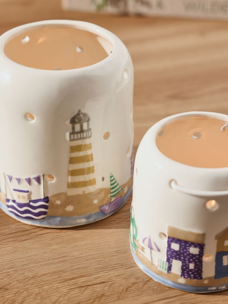 Lot de 2 porte-bougies Beach Hut en céramique - Image 3 of 5