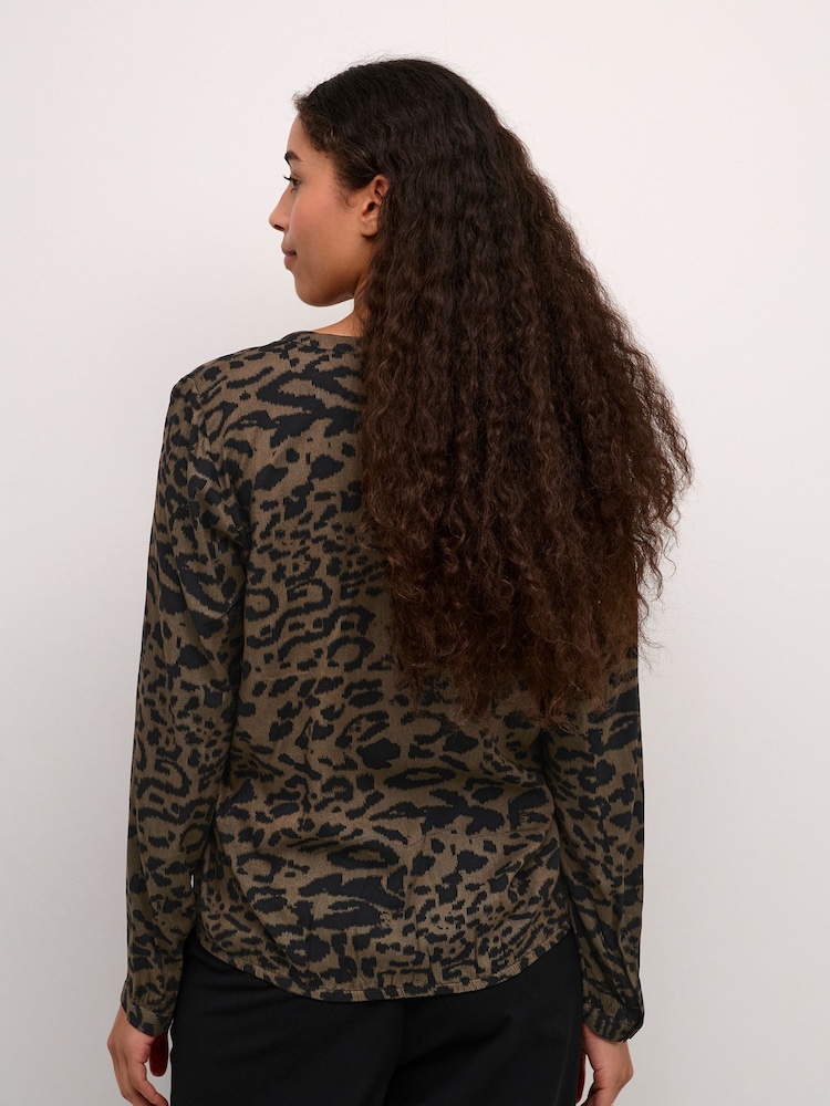 Kaffe KAditte V-Notch Neck Elastic Hem Blouse - Image 2 of 6