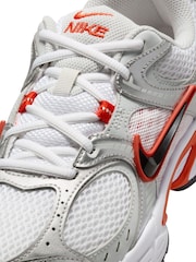 Nike Grey Vomero V5 Runner Trainers - Image 9 of 10
