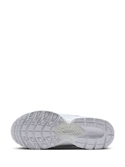 Nike White Vomero V5 Runner Trainers - Image 10 of 12