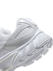 Nike White Vomero V5 Runner Trainers - Image 12 of 12