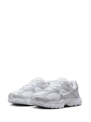 Nike White Vomero V5 Runner Trainers - Image 6 of 12