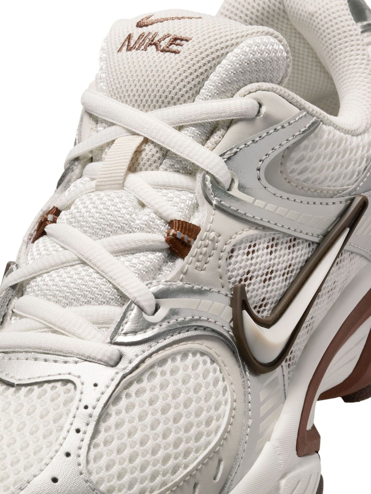 Nike Brown/Cream Vomero V5 Runner Trainers - Image 8 of 9
