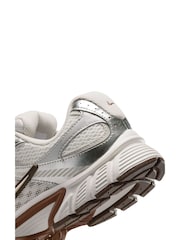 Nike Brown/Cream Vomero V5 Runner Trainers - Image 9 of 9