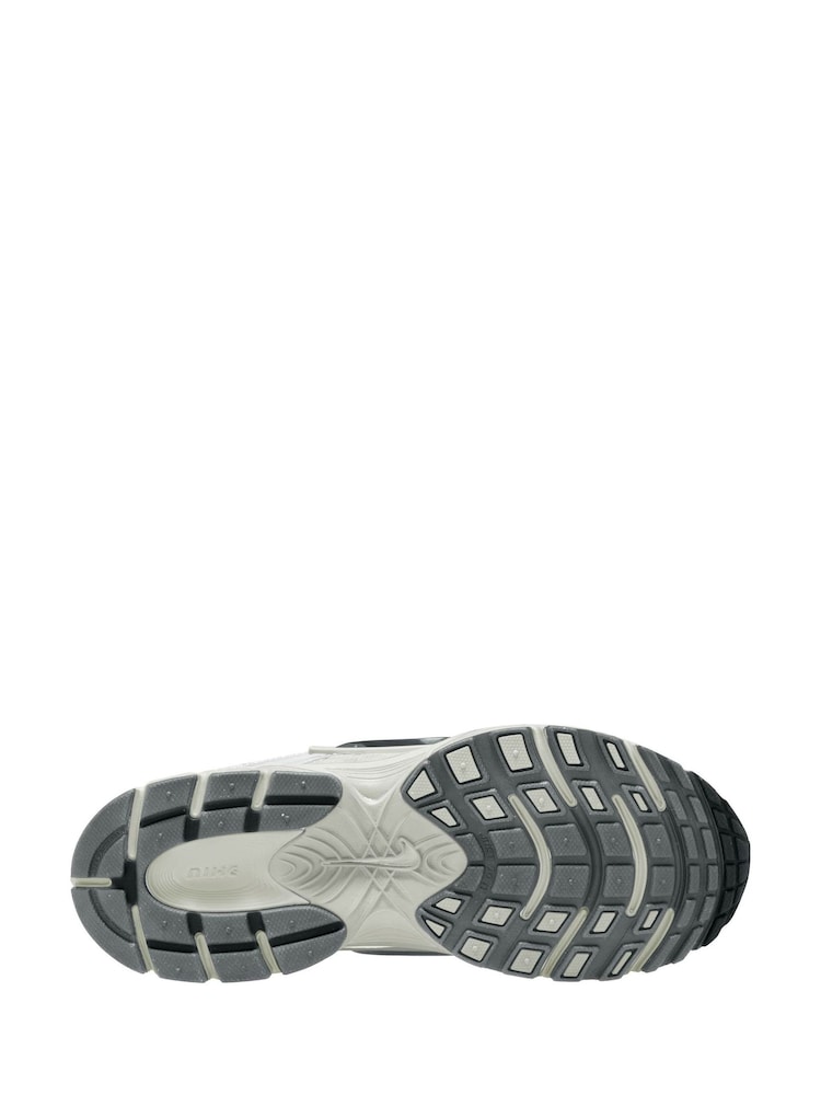 Nike White Silver Vomero V5 Runner Trainers - Image 4 of 4