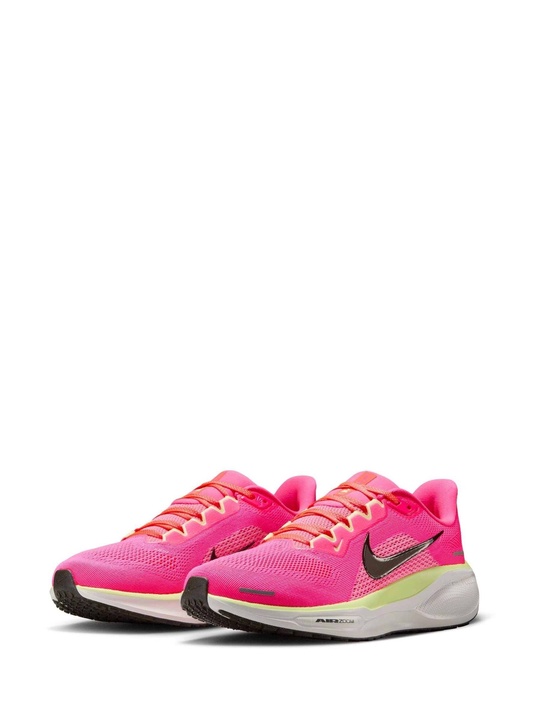 mens nike shoes with pink