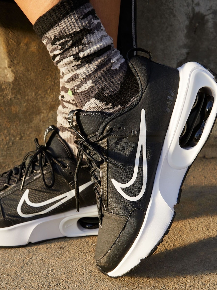 Nike Black Trainers - Image 1 of 11