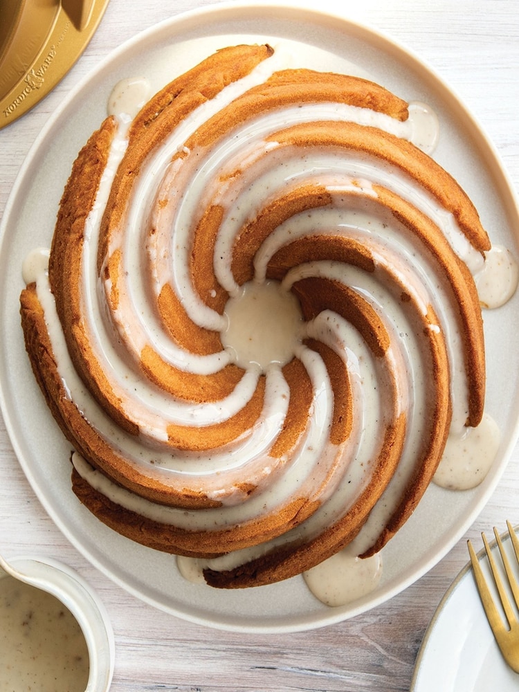 NORDICWARE Gold Heritage Bundt Pan - Image 2 of 4