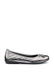 srebrna (barva); srebro - Hotter v standardnem krogu Dove Slip-On čevlji - Slika 1 iz 4