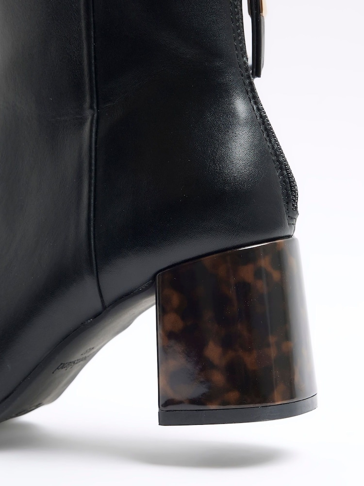 River Island Black Feature Block Heel Ankle Boots - Image 4 of 4