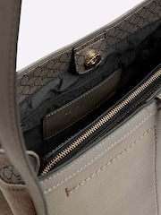 River Island Slouch-Tasche mit Logo-Lasche vorne - Bild 4 von 4