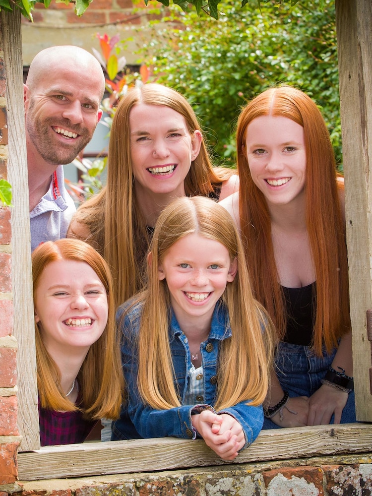 Virgin Experience Days Outdoor Family Photoshoot with Image - Image 3 of 3