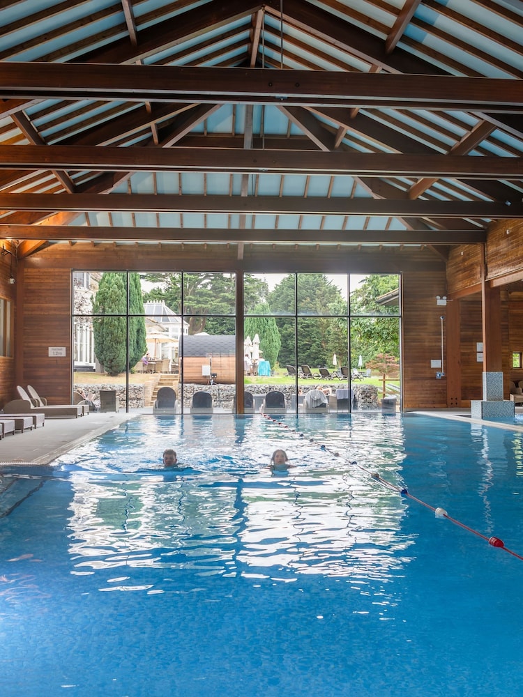 Virgin Experience Days Indulgent Spa Day with Three Treatments for Two at Bannatyne Spas - Image 4 of 4