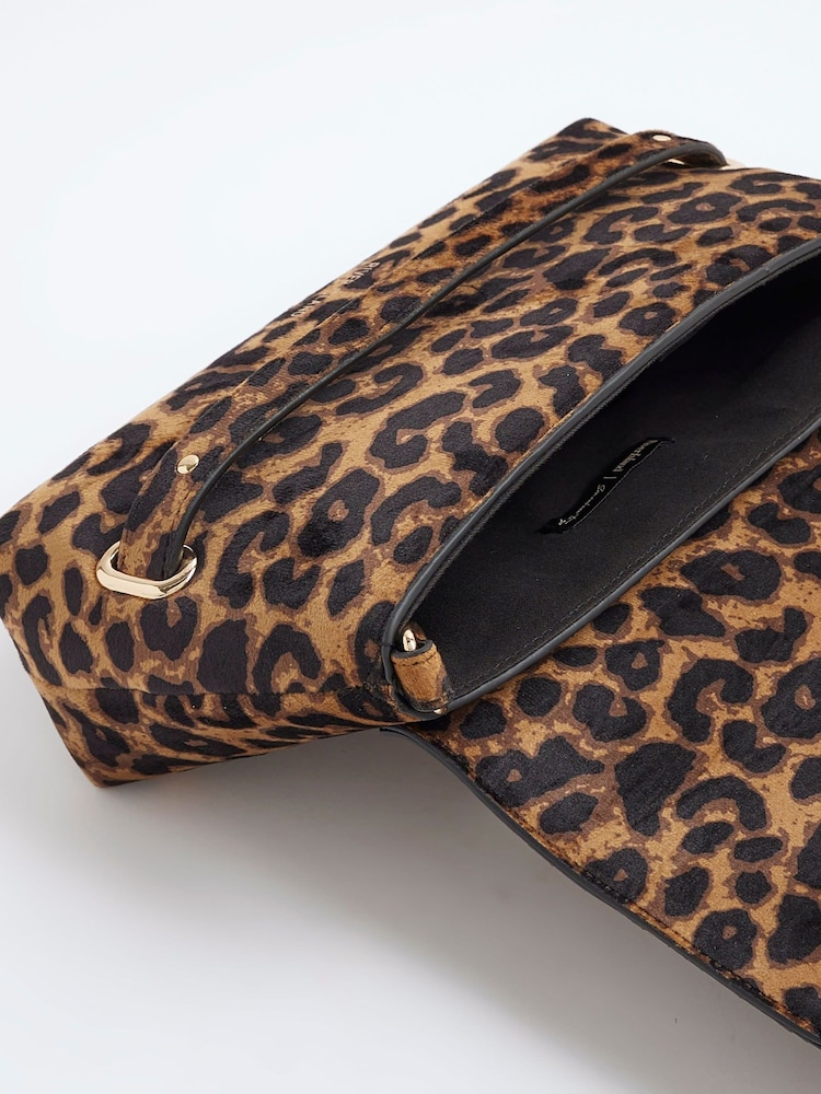 River Island Brown Leopard Fold Over Clutch - Image 4 of 4 River Island Brown Leopard Fold Over Clutch - Image 4 of 4