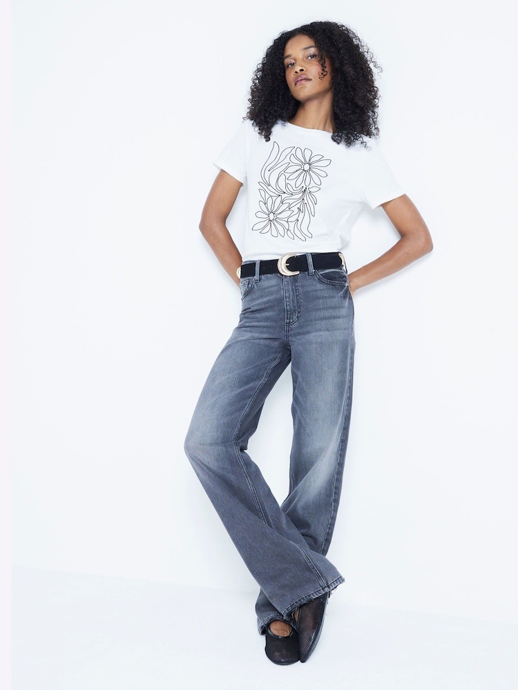 River Island White Floral Embroidery T-Shirt - Image 2 of 3