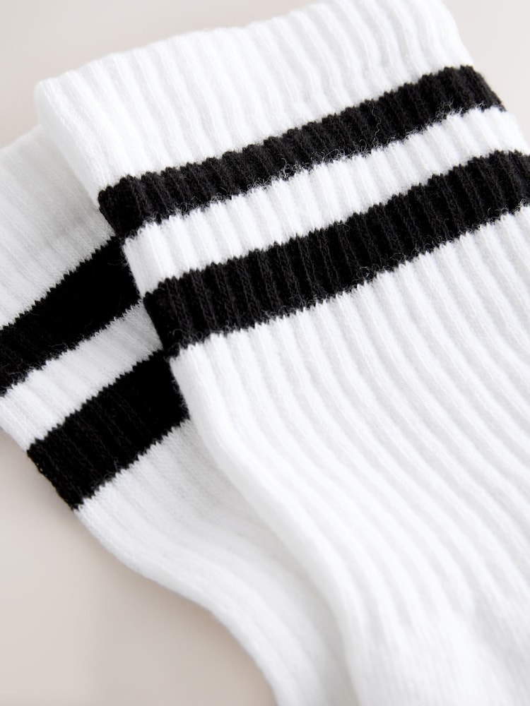 White With Black Stripe Sports Socks 4 Pack - Image 6 of 6