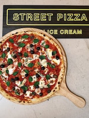 Virgin Experience Days Gordon Ramsay's Street Pizza Bottomless Pizza for Two - Image 1 of 4