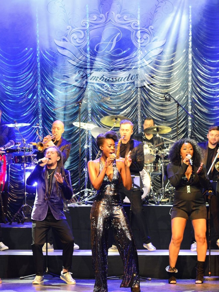 Virgin Experience Days Motown Supper Immersive Dining and Live Show for Two - Image 1 of 4