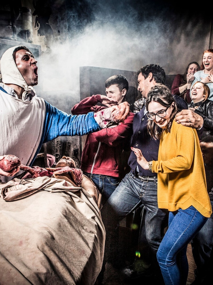 Virgin Experience Days Visit to London Dungeon for Two Adults and Two Children - Image 2 of 4