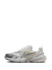 Nike White/Silver V2K Retro Runner Trainers - Image 11 of 15