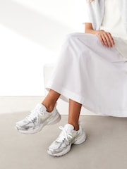 Nike White/Silver V2K Retro Runner Trainers - Image 2 of 15