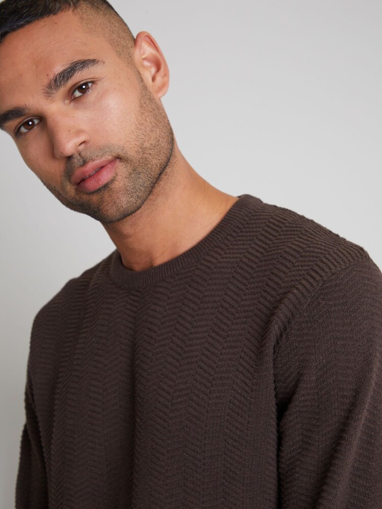 Threadbare Chocolate Brown Textured Knitted Crew Neck Jumper - Image 4 of 4