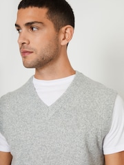 Threadbare Grey V-Neck Knitted Vest - Image 4 of 5